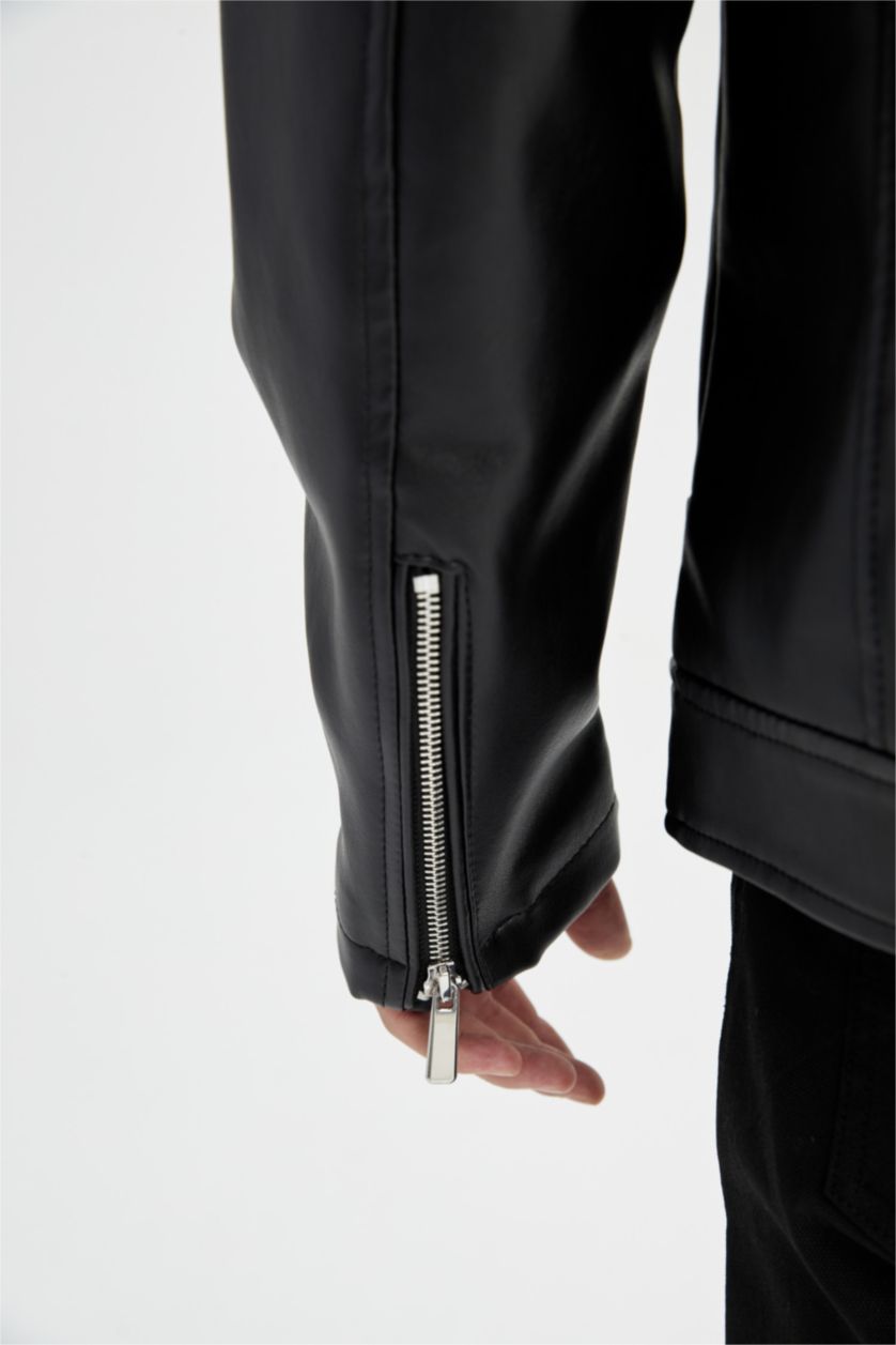 Erkek Siyah Slim Fit Yarım Balıkçı Yaka Suni Deri Mont