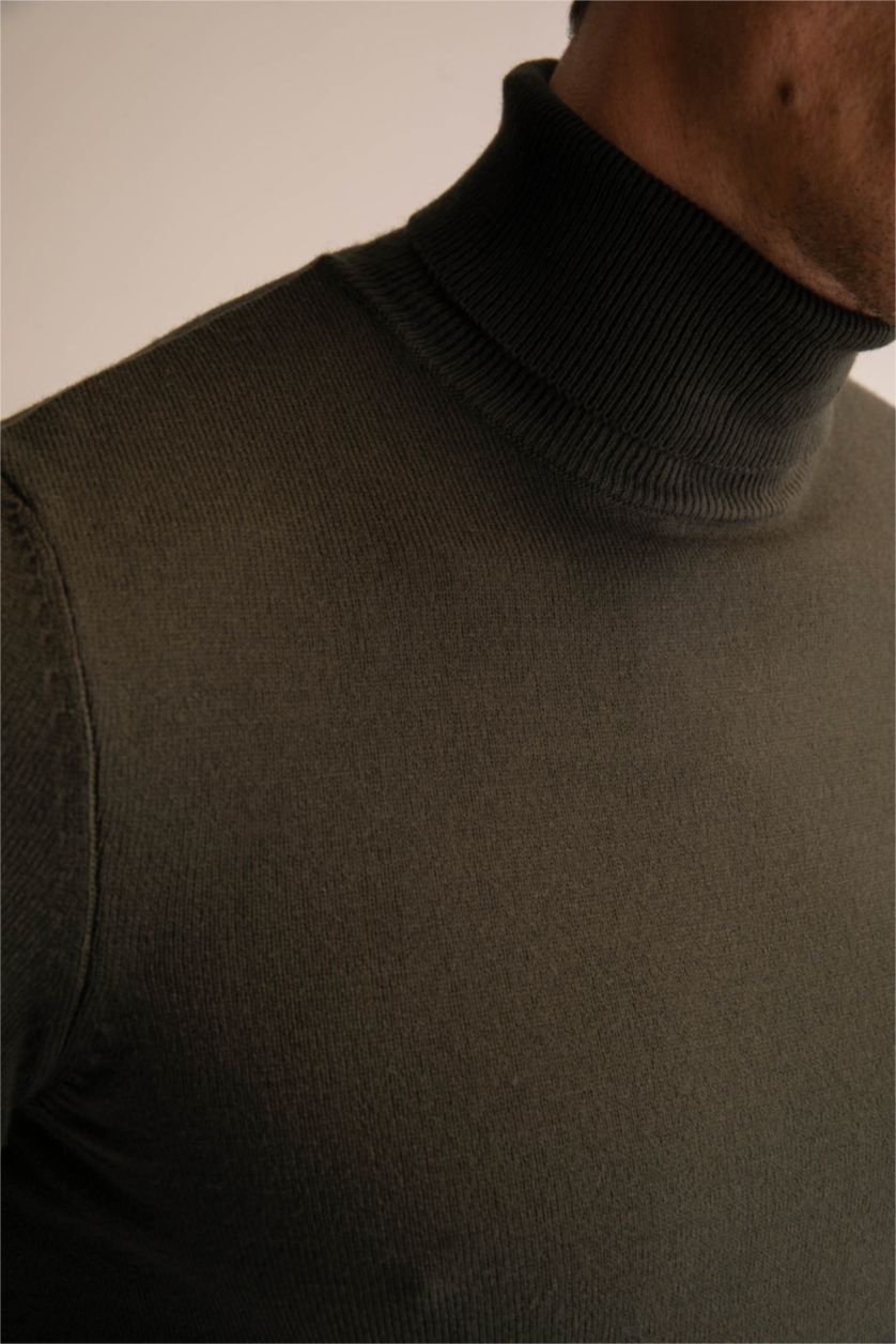 MAN Dark Green Slim Fit Turtleneck Knitted Pullover