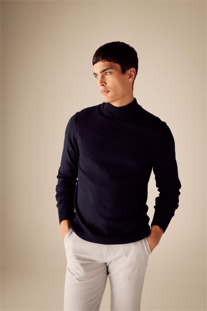 HOMME Marin Pull Slim à col roulé