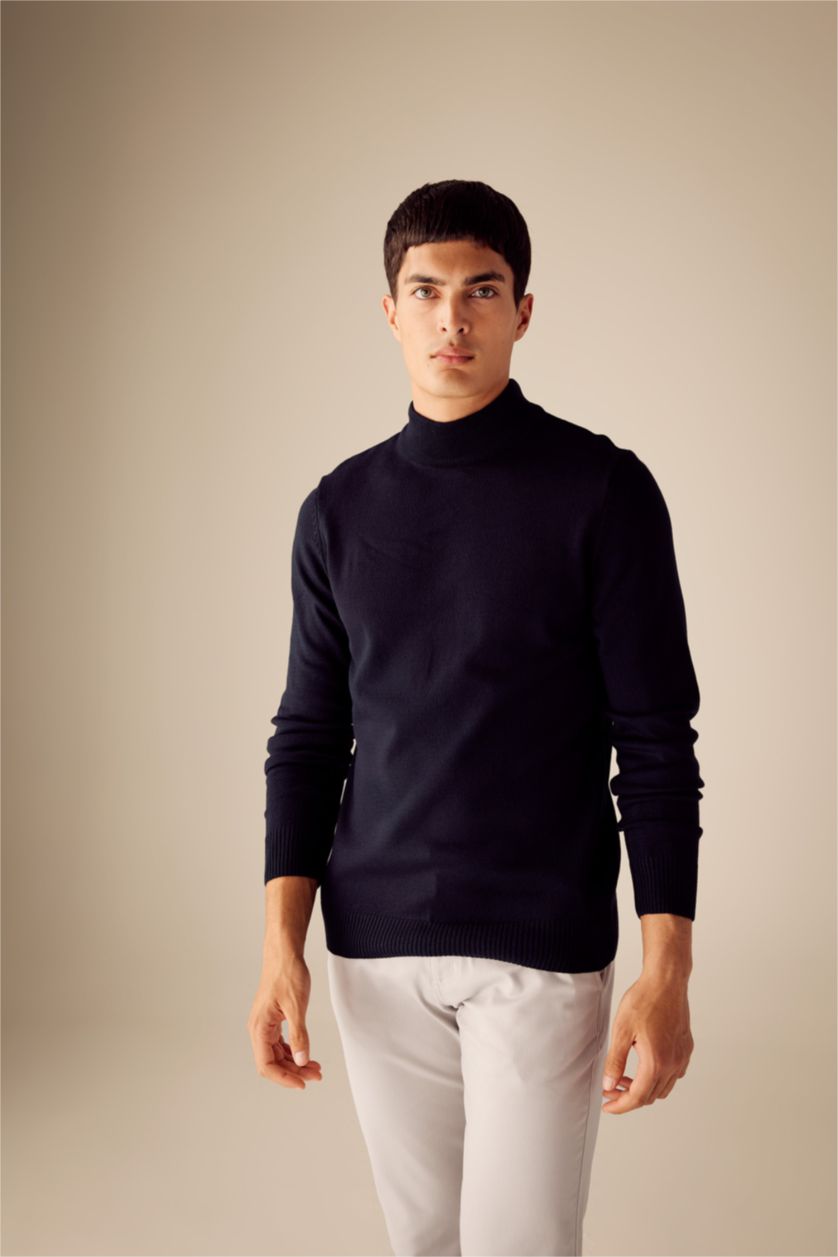 HOMME Marin Pull Slim à col roulé
