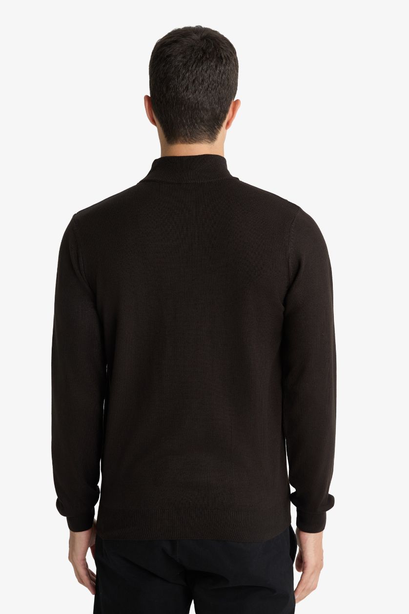 Мужчины Коричневый Свитер Slim Fit с горловиной-стойкой