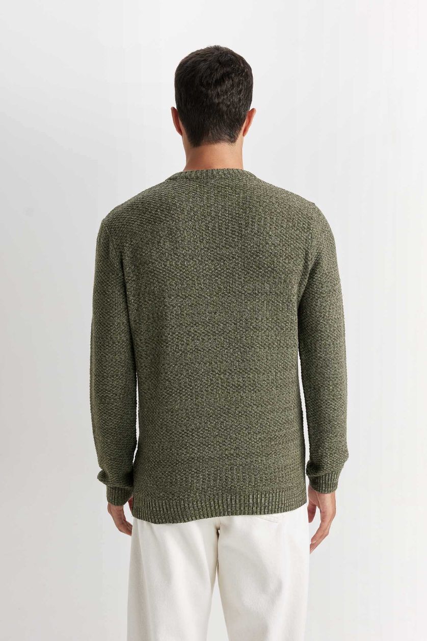 رجال كاكي بلوز تريكو قصة عادية بياخة مستديرة