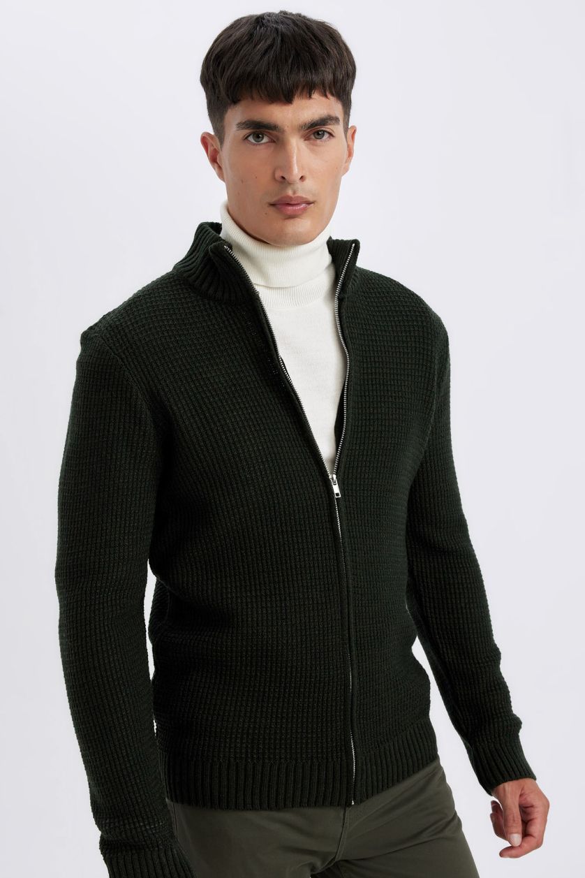 Erkek Koyu Yeşil Standart Fit Normal Kesim Yarım Balıkçı Yaka Fermuarlı Triko Hırka