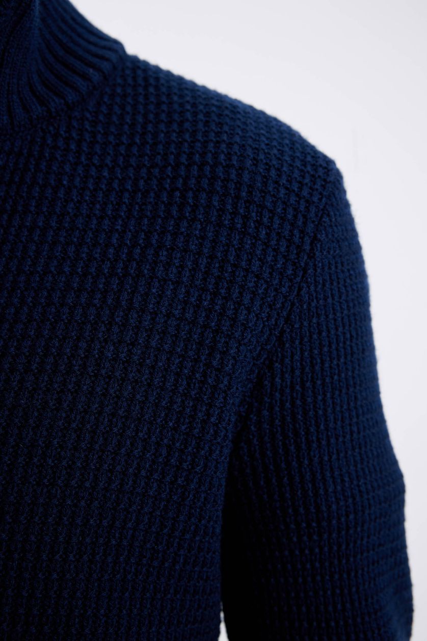 رجال كحلي كارديجان تريكو قصة عادية بياقة عالية