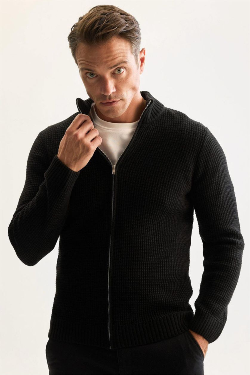 Man Black Standard Fit Knitwear Cardigan