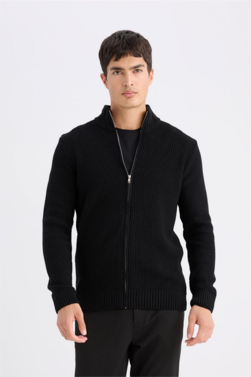 Man Black Standard Fit Knitwear Cardigan