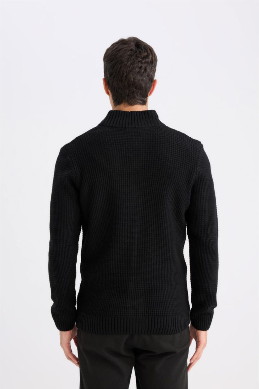 Man Black Standard Fit Knitwear Cardigan