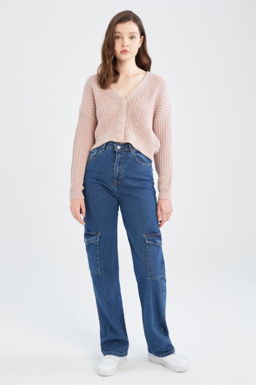 نساء وردي فاتح جاكيت صوف قصة عادية بياقة V