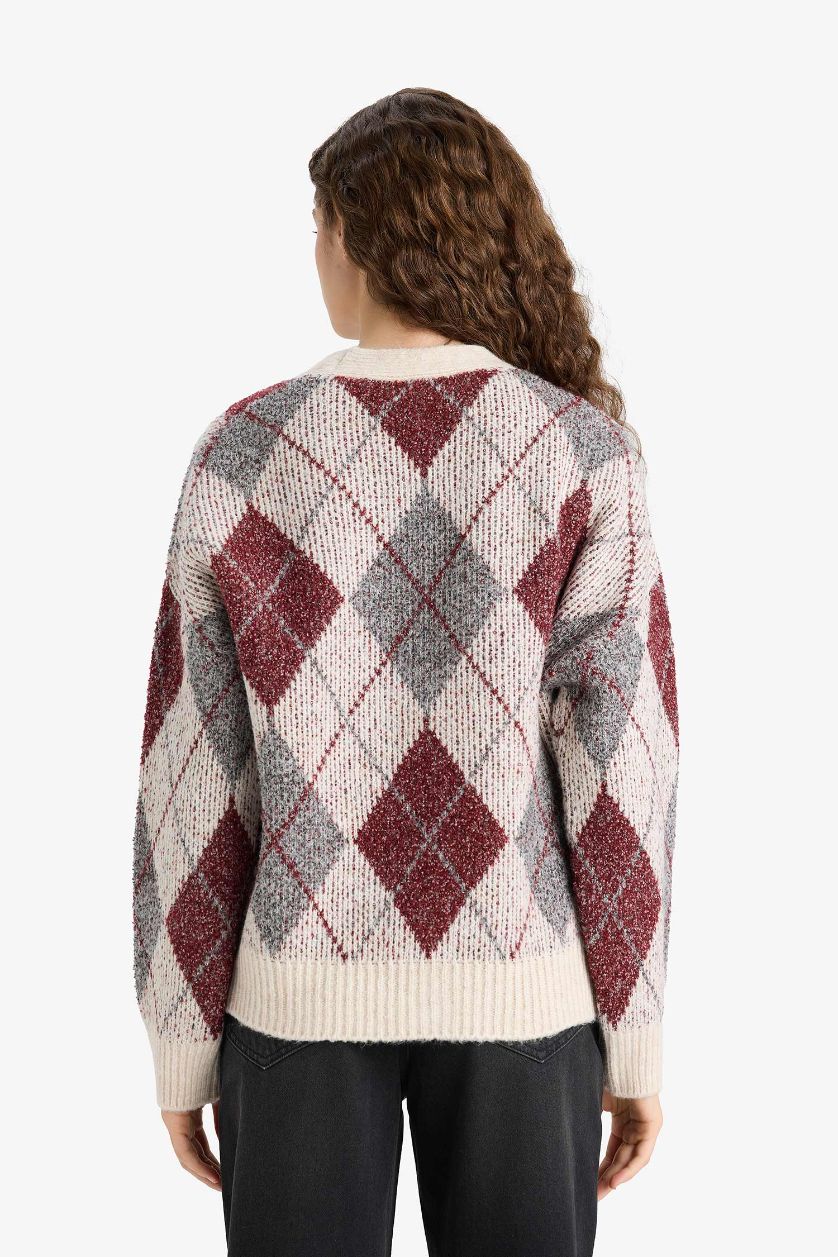 Kadın Bej Oversize Geniş Kalıp V Yaka Baklava Desenli Düğmeli Triko Hırka