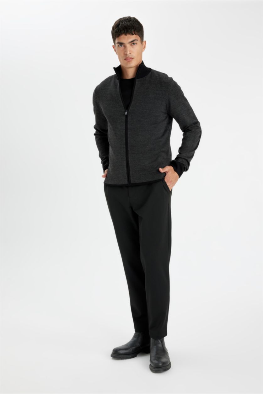 Erkek Siyah Siyah Standart Fit Normal Kesim Dik Yaka Fermuarlı Triko Hırka