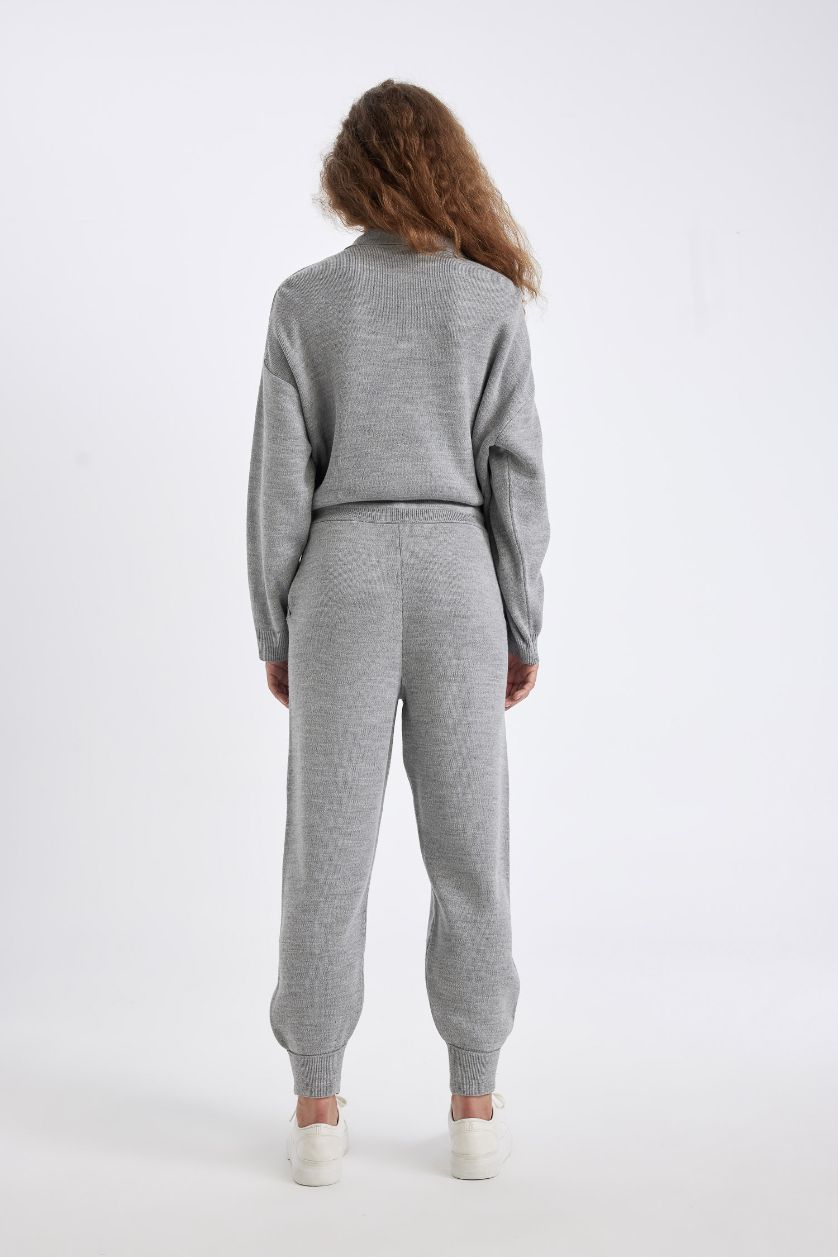 نساء رمادي بنطرون تريكو جوجر فيت