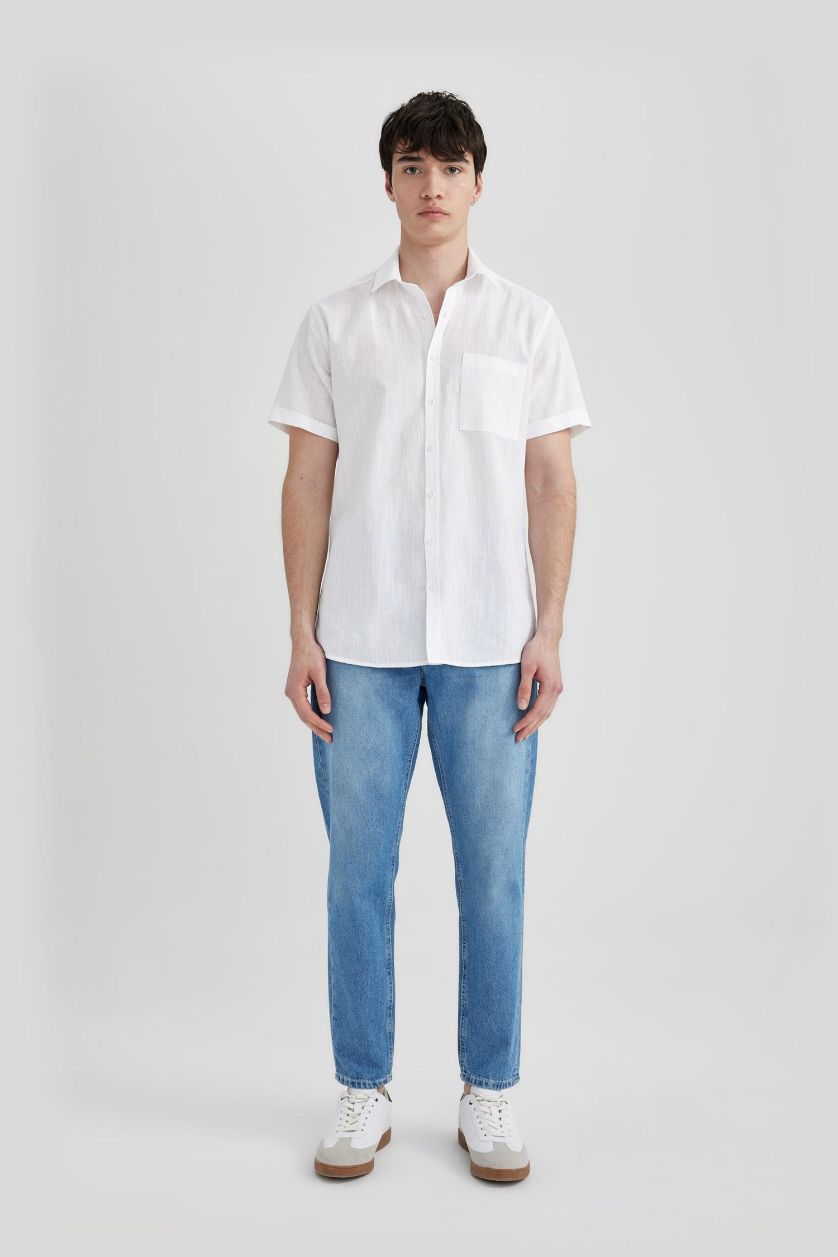 Man White Slim Fit Short Sleeve Shirt