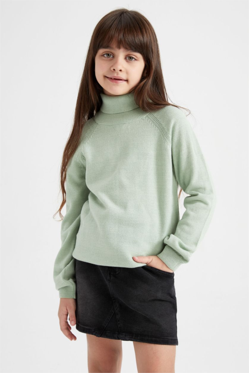 بنات نعناع بلوز قصة عادية بياقة عالية