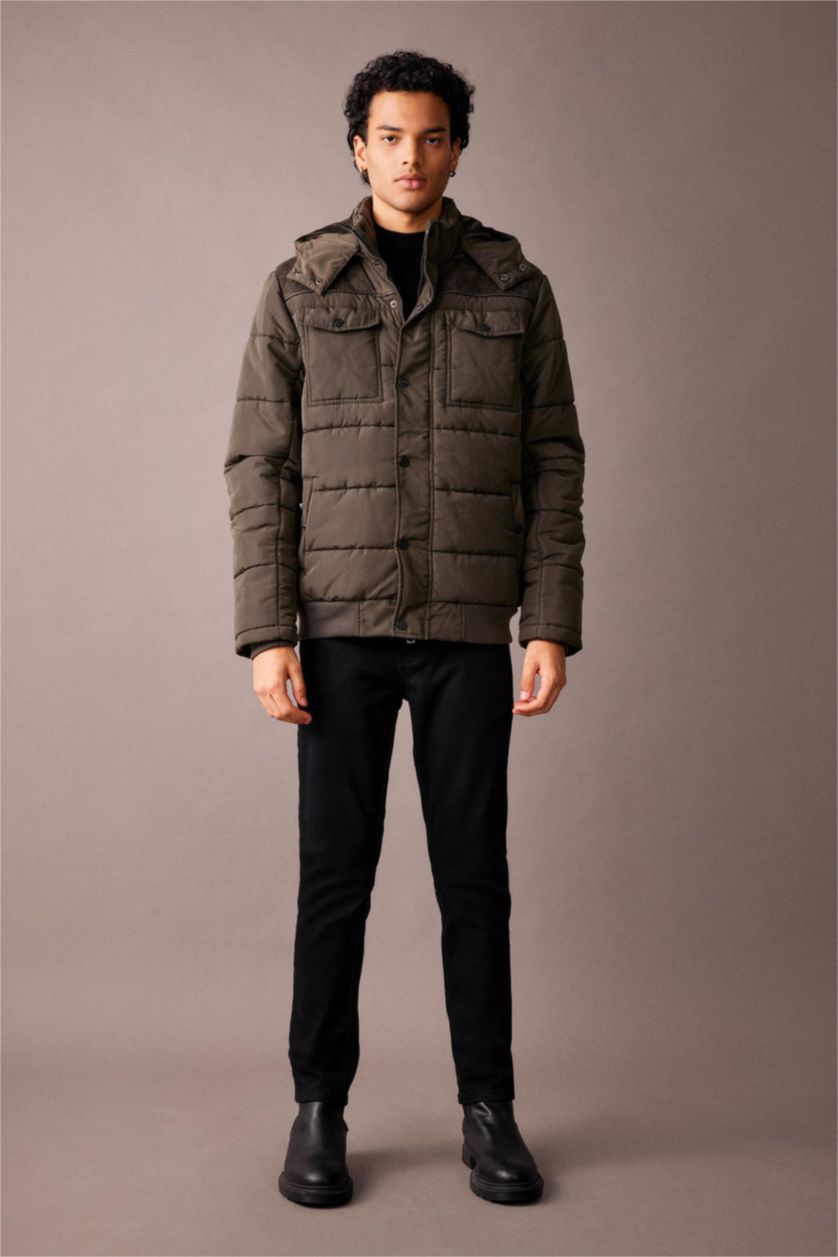Erkek Haki Su Geçirmez Slim Fit Dar Kesim Kapüşonlu Fermuarlı Çıtçıtlı Cepli Astarlı Mont