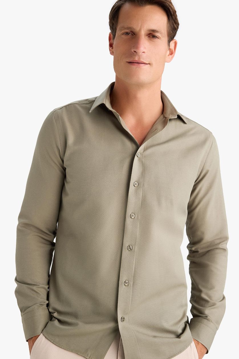 Man Light Khaki Slim Fit Polo Collar Oxford Long Sleeve Shirt