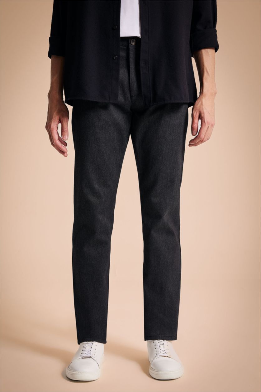 رجال أسود بنطلون بقصة عادية