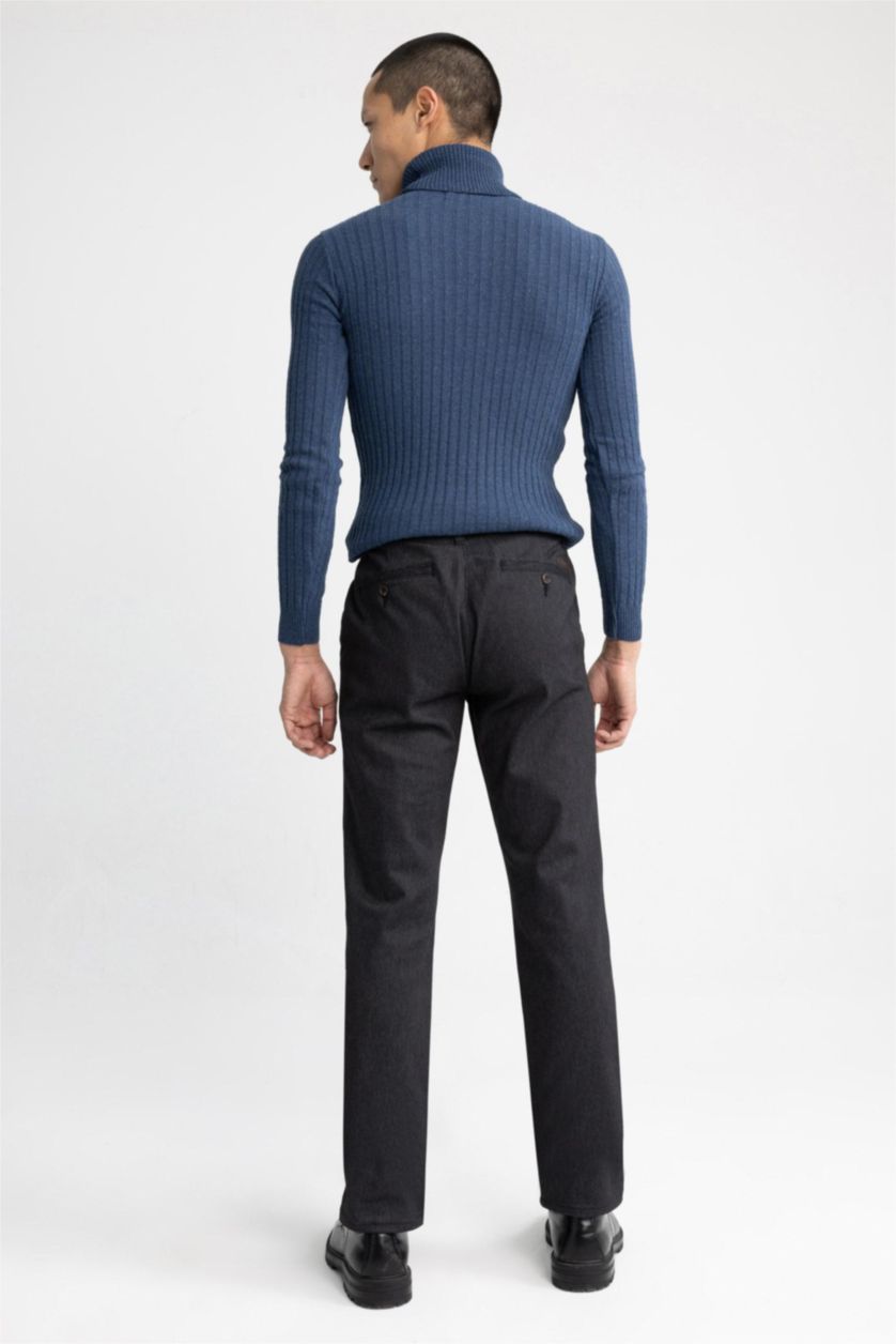 رجال أسود بنطلون بقصة عادية