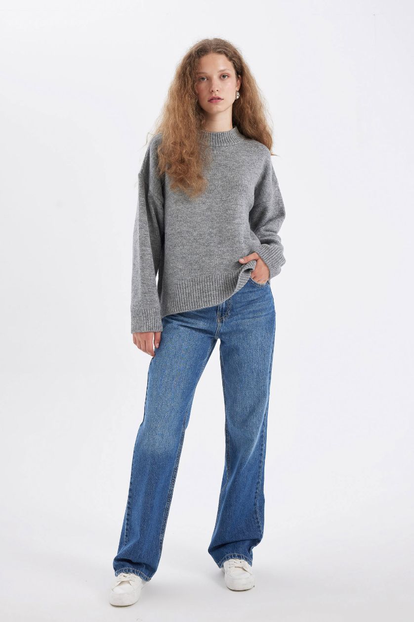 Kadın Antrasit Oversize Geniş Kalıp Yarım Balıkçı Yaka Uzun Triko Kazak