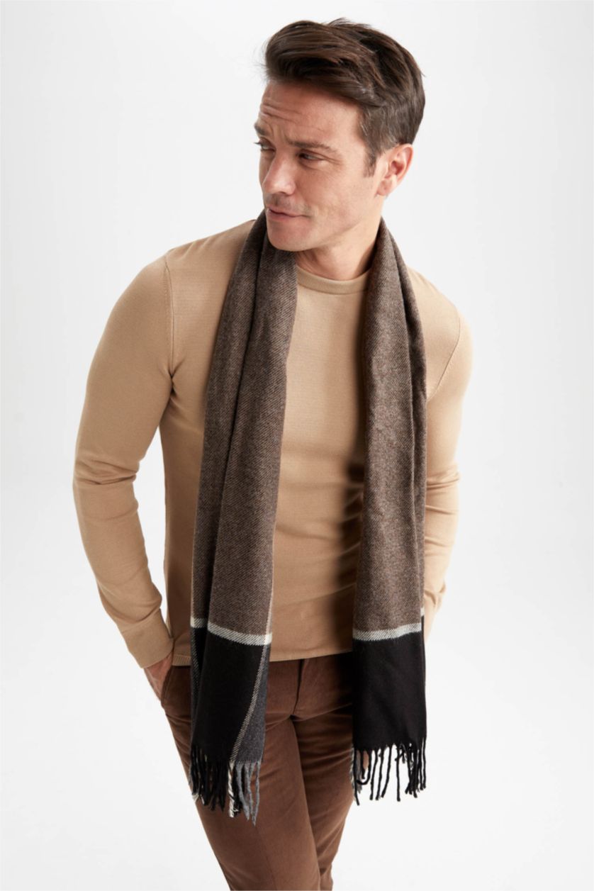 رجال بني طقم وشاح