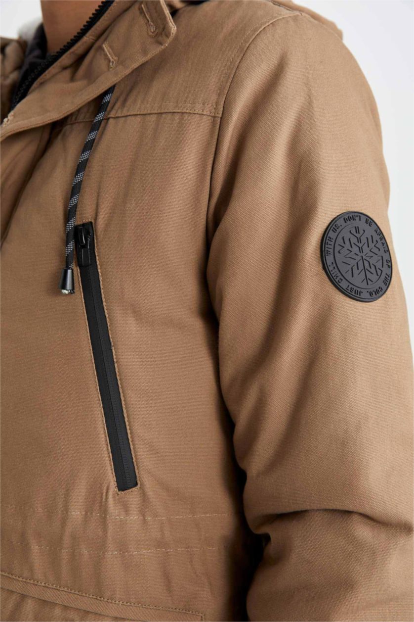 Erkek Açık Kahve Slim Fit Dar Kesim Kapüşonlu Pelüş Astar Fermuarlı Çıtçı Kapamalı Cepli Mont Parka