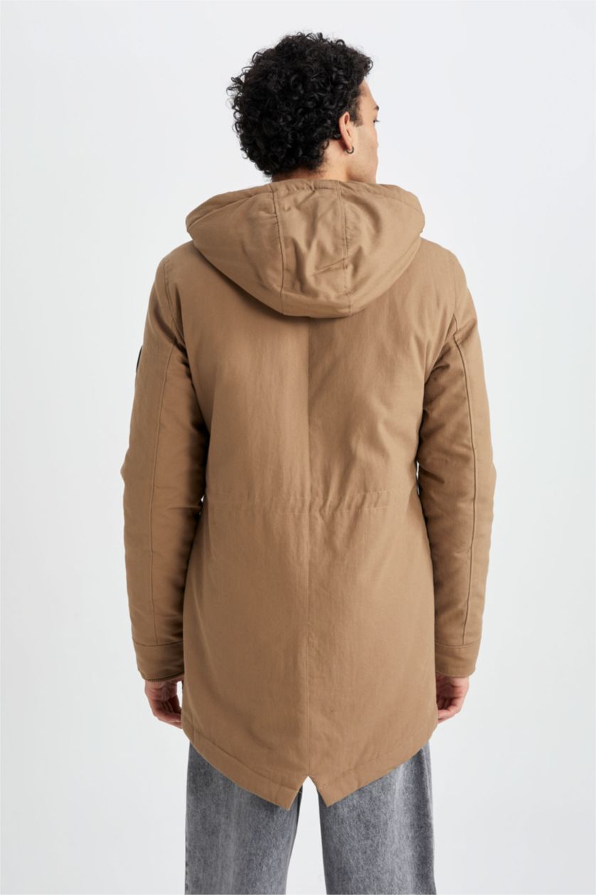 Erkek Açık Kahve Slim Fit Dar Kesim Kapüşonlu Pelüş Astar Fermuarlı Çıtçı Kapamalı Cepli Mont Parka