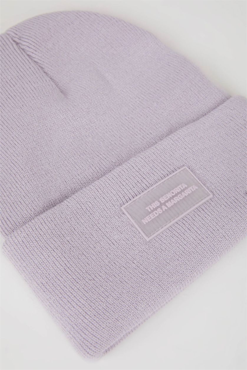 FEMME Violet Bonnet en tricot avec étiquette tissée pour Femme