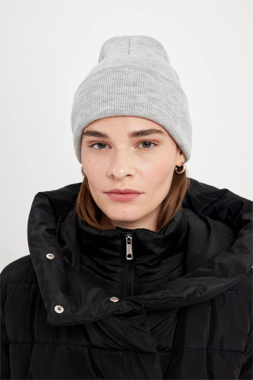 WOMAN Light Grey Woman Winter Beret