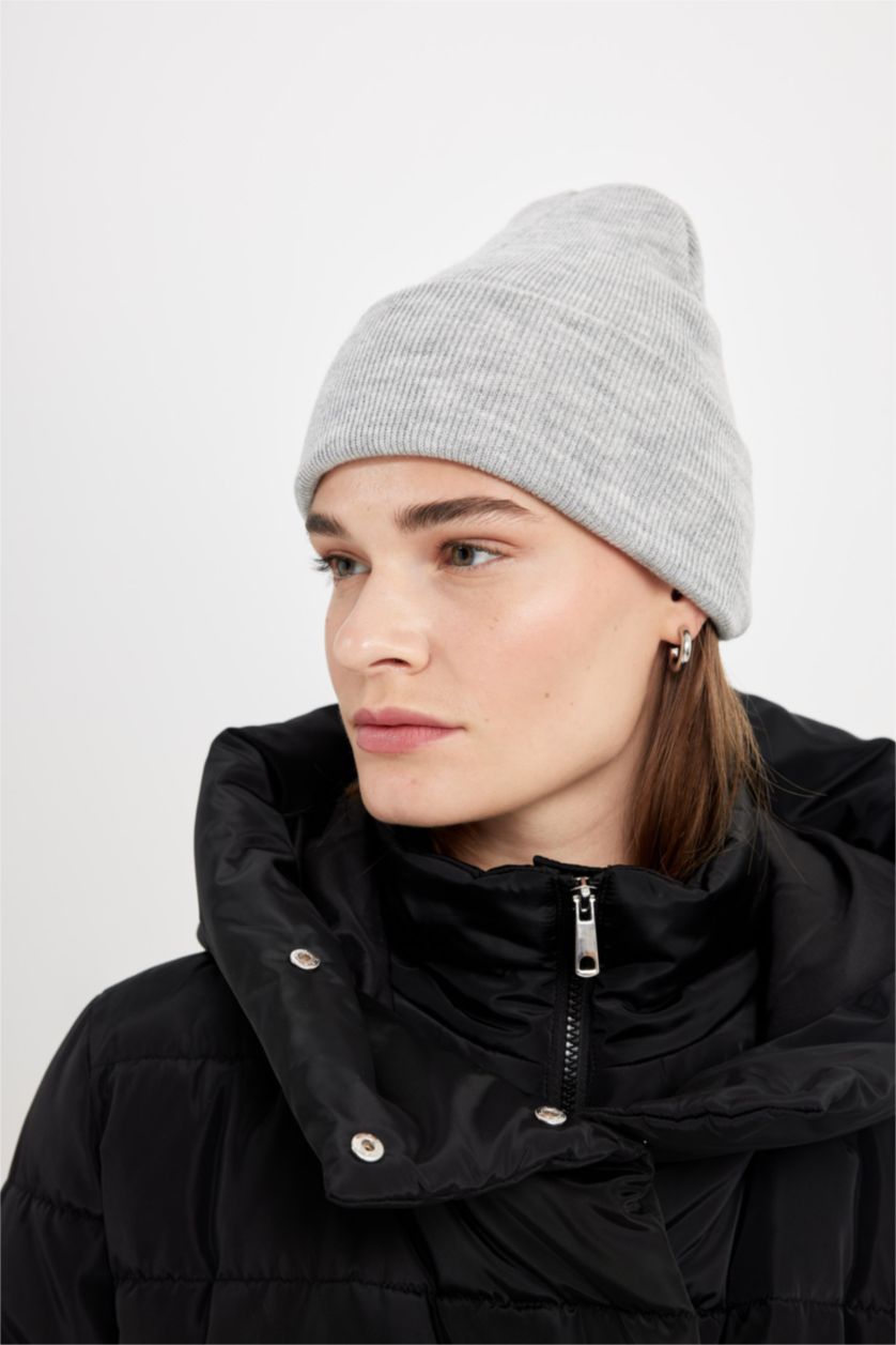 WOMAN Light Grey Woman Winter Beret