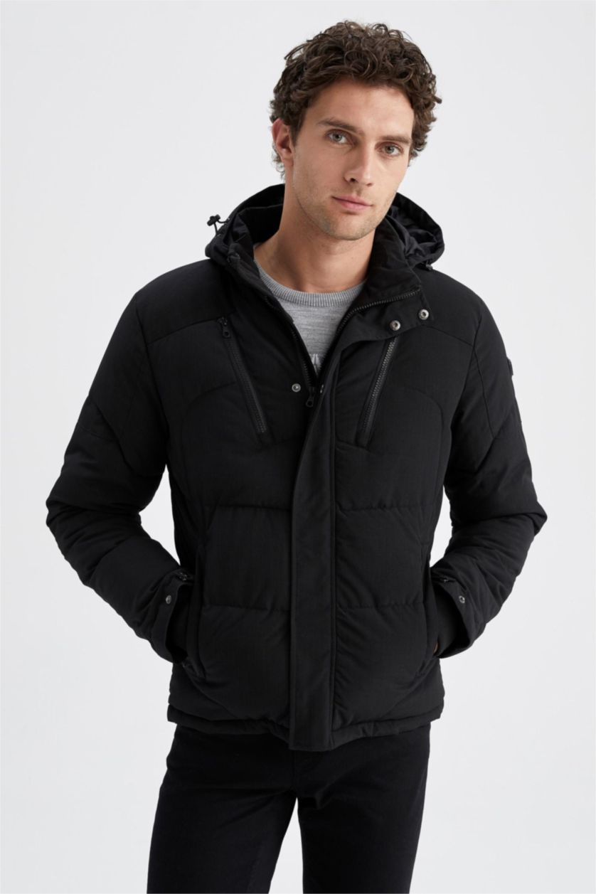 Man Black Slim Fit Mont