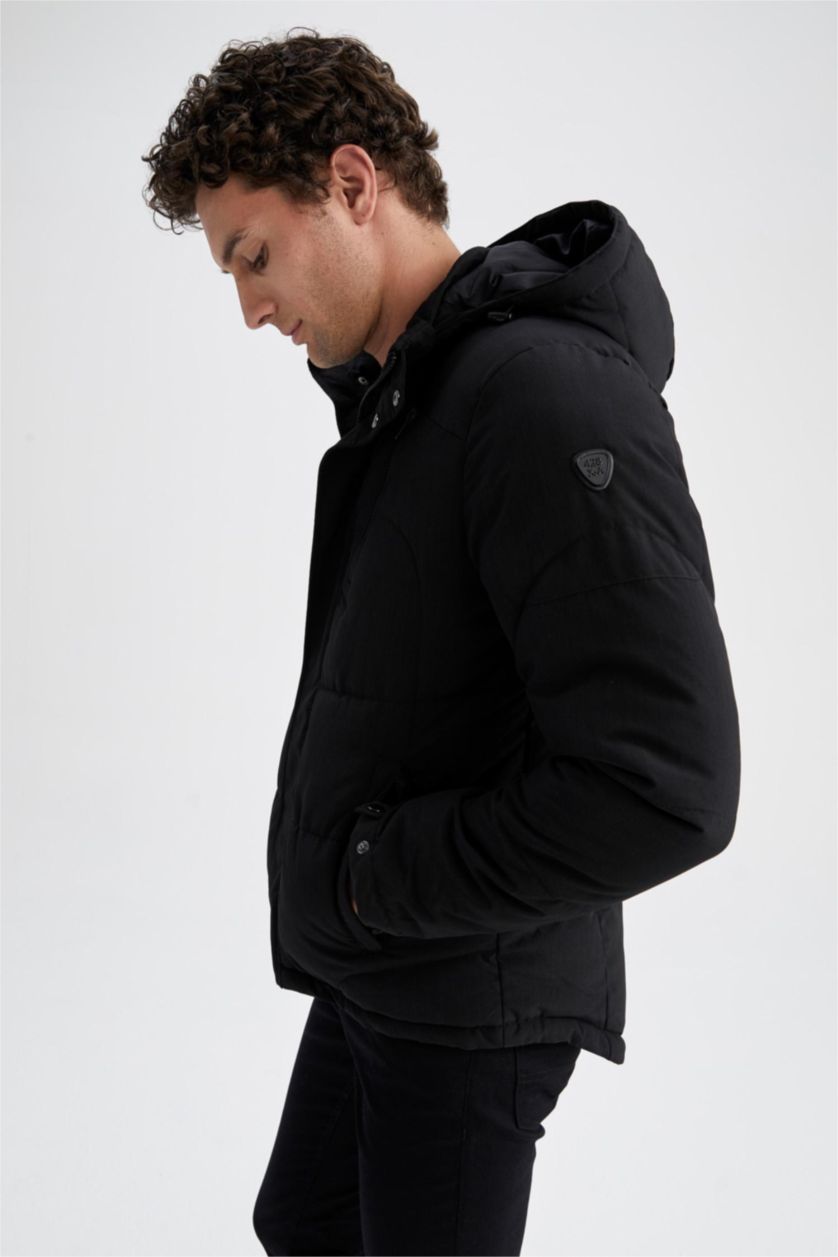 Man Black Slim Fit Mont