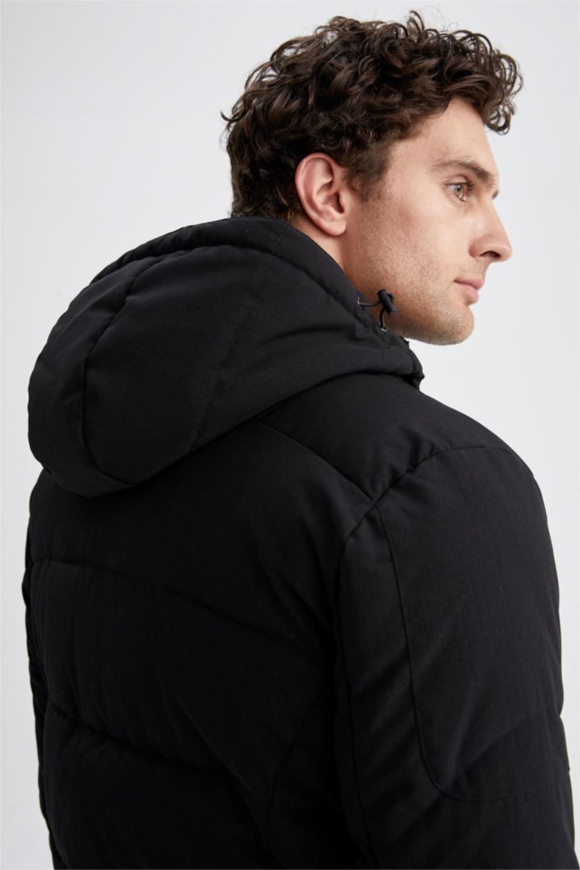 Man Black Slim Fit Mont