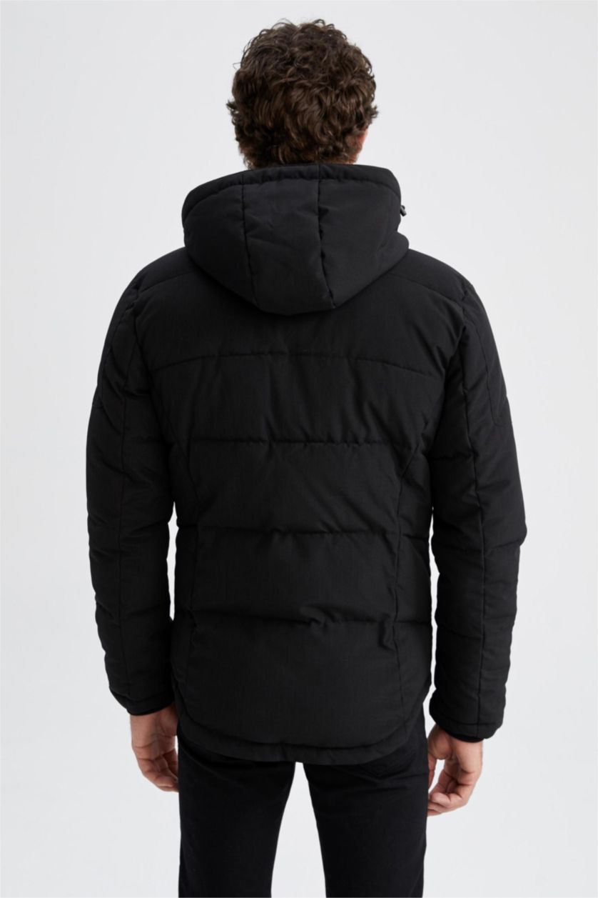 Man Black Slim Fit Mont