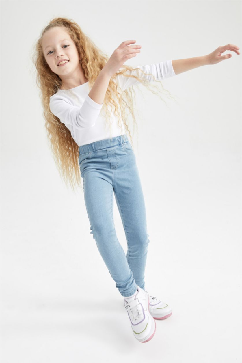 GIRLS & TEENS Light Blue Girl Skinny Leg Jeans