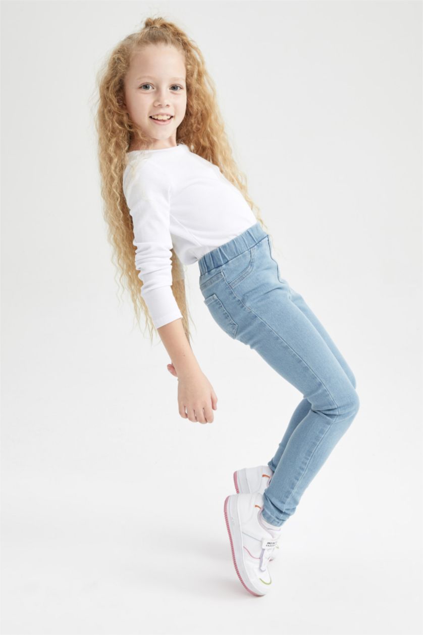 GIRLS & TEENS Light Blue Girl Skinny Leg Jeans