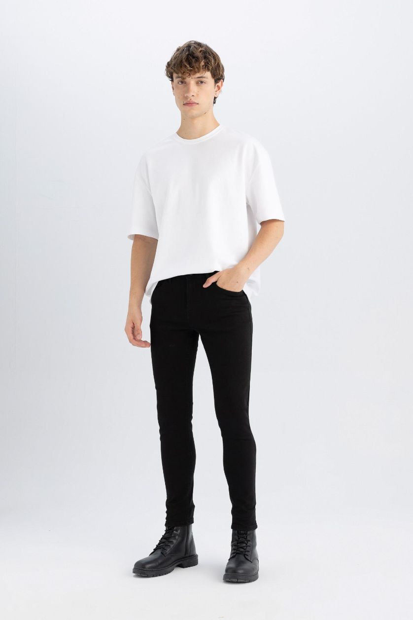 MAN Black Super Skinny Fit Normal Waist Jeans