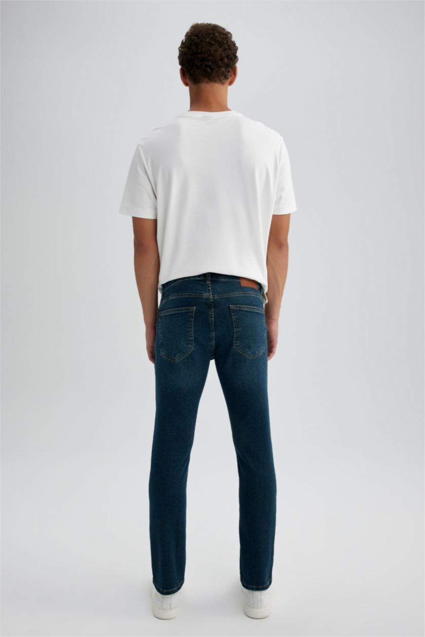 MAN Dark Green Sergio Regular Fit Trousers