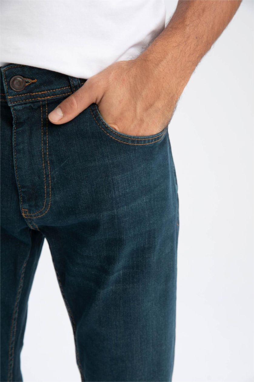 MAN Dark Green Sergio Regular Fit Trousers