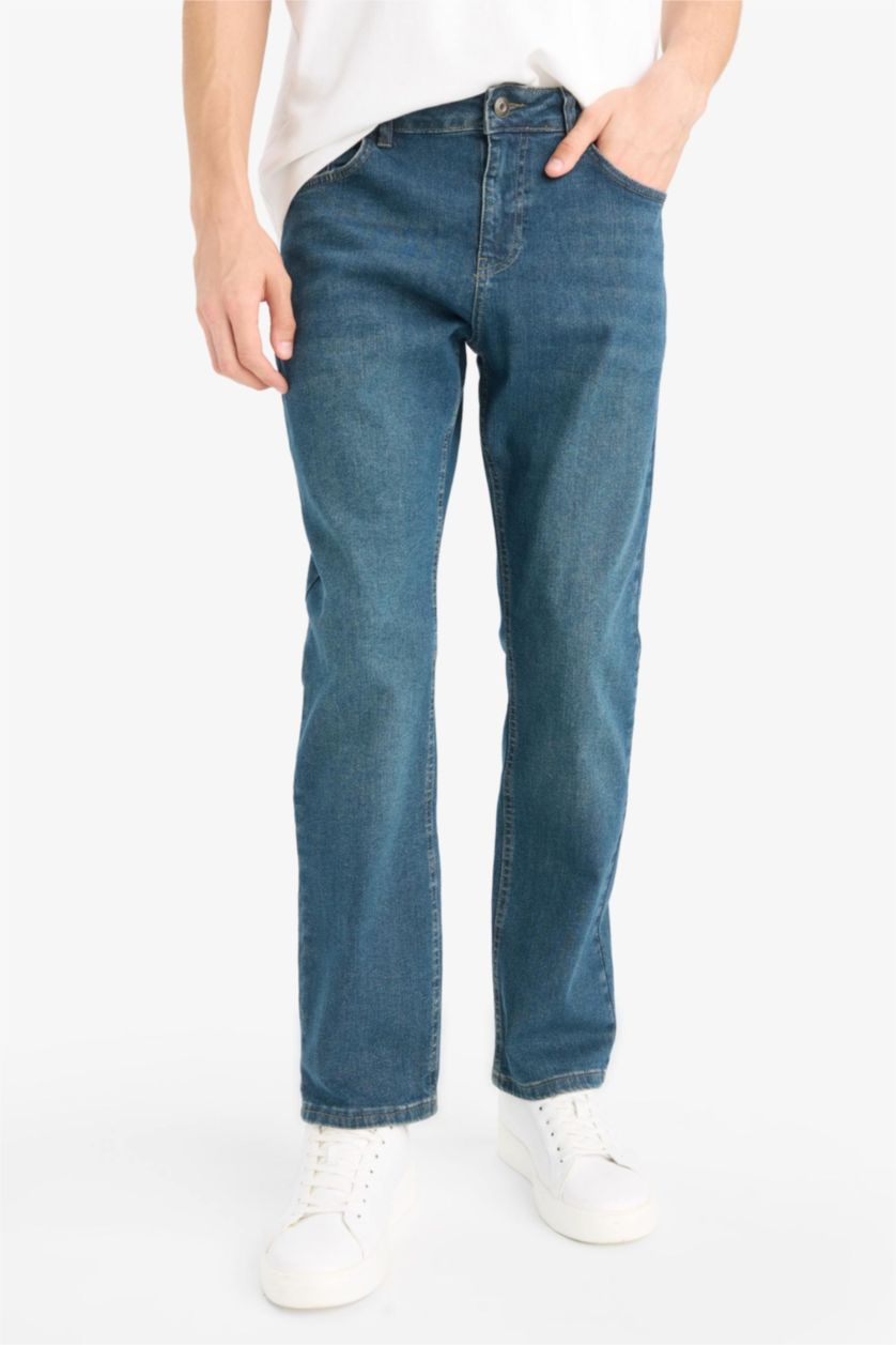 MAN Dark Green Sergio Regular Fit Regular Waist Straight Leg Jeans