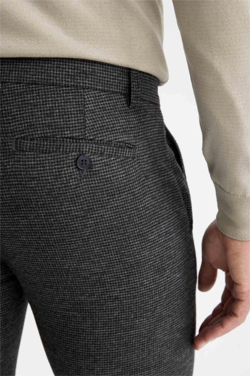 رجال أنثرا سروال تشينو بقصة عادية