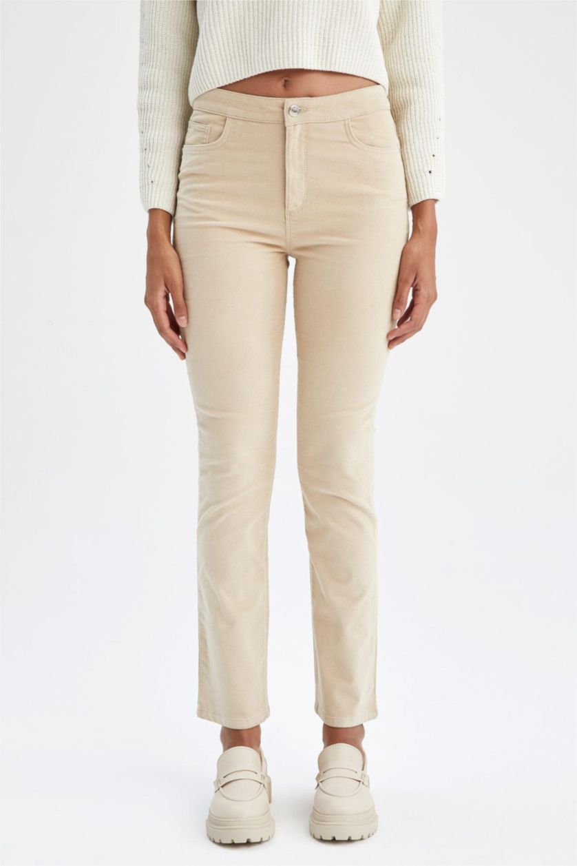 FEMME Beige Pantalon Velours Côtelé