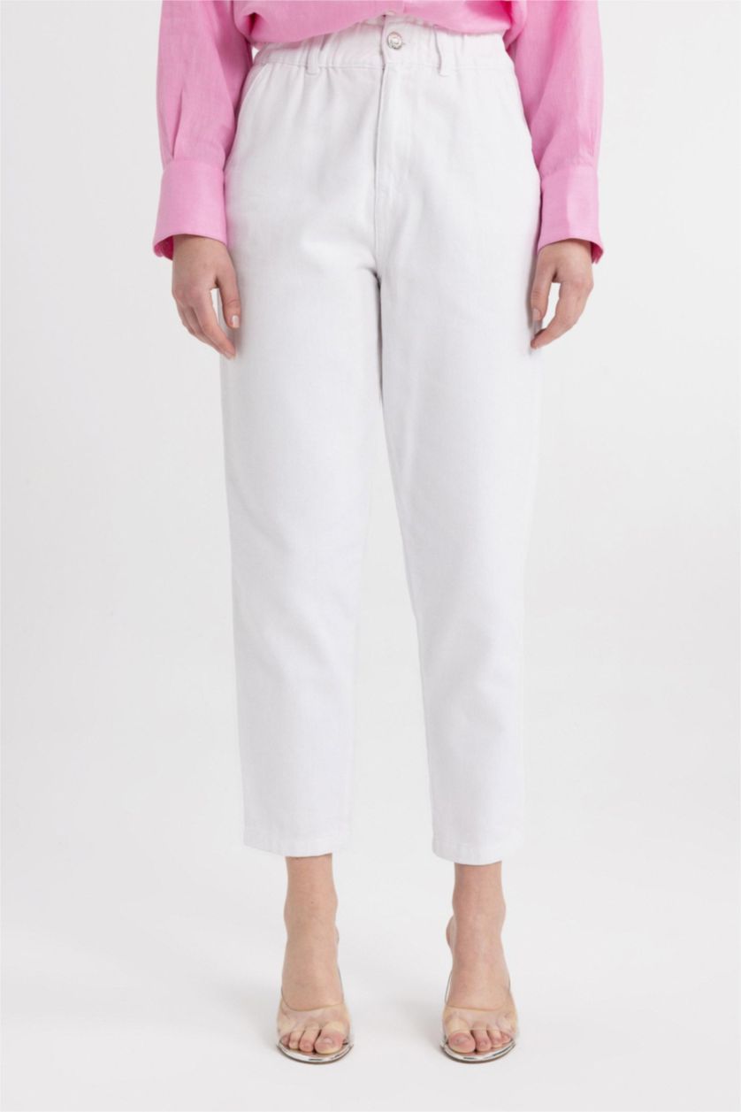 Woman White Paperbag Fit With Pockets Gabardine Trousers