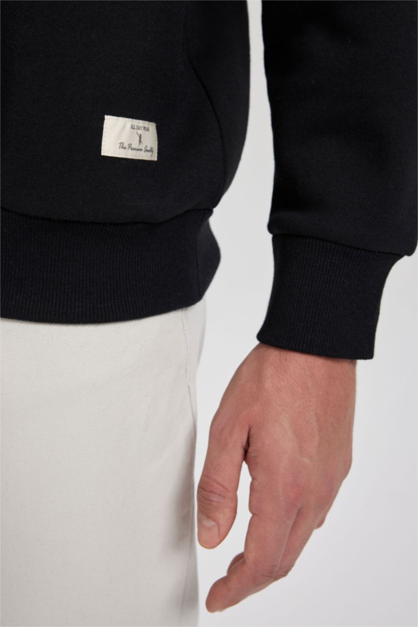 MAN Black Oversize Fit Sweatshirt