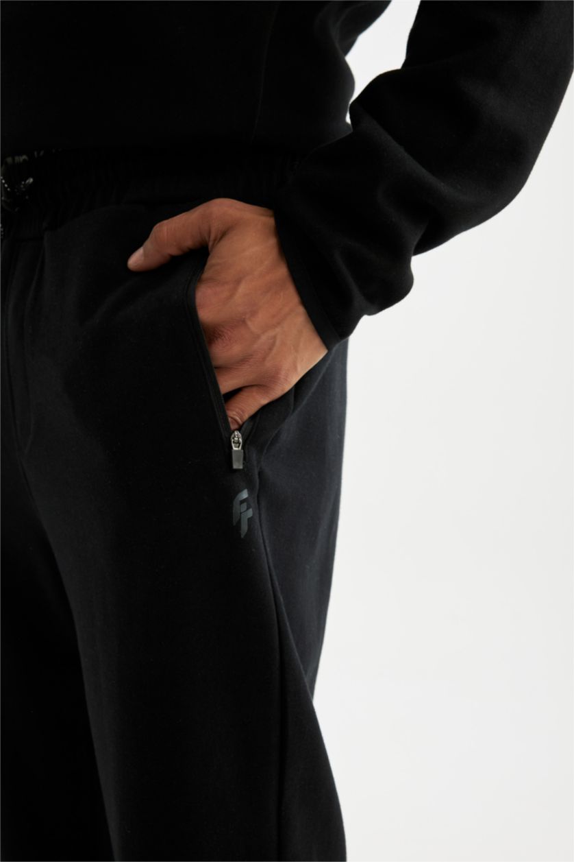 MAN Black Slim Fit Jogger