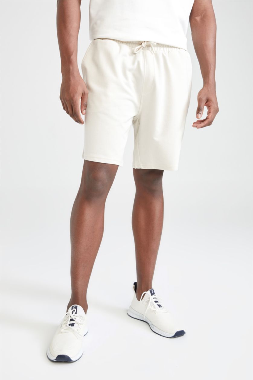 رجال اللون الحجري شورت سليم فيت