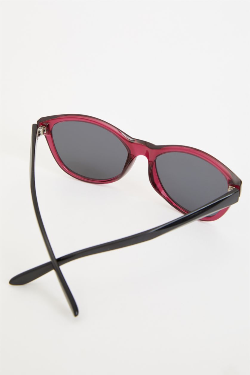 Kadın Kırmızı Çerçeveli Güneş Gözlüğü