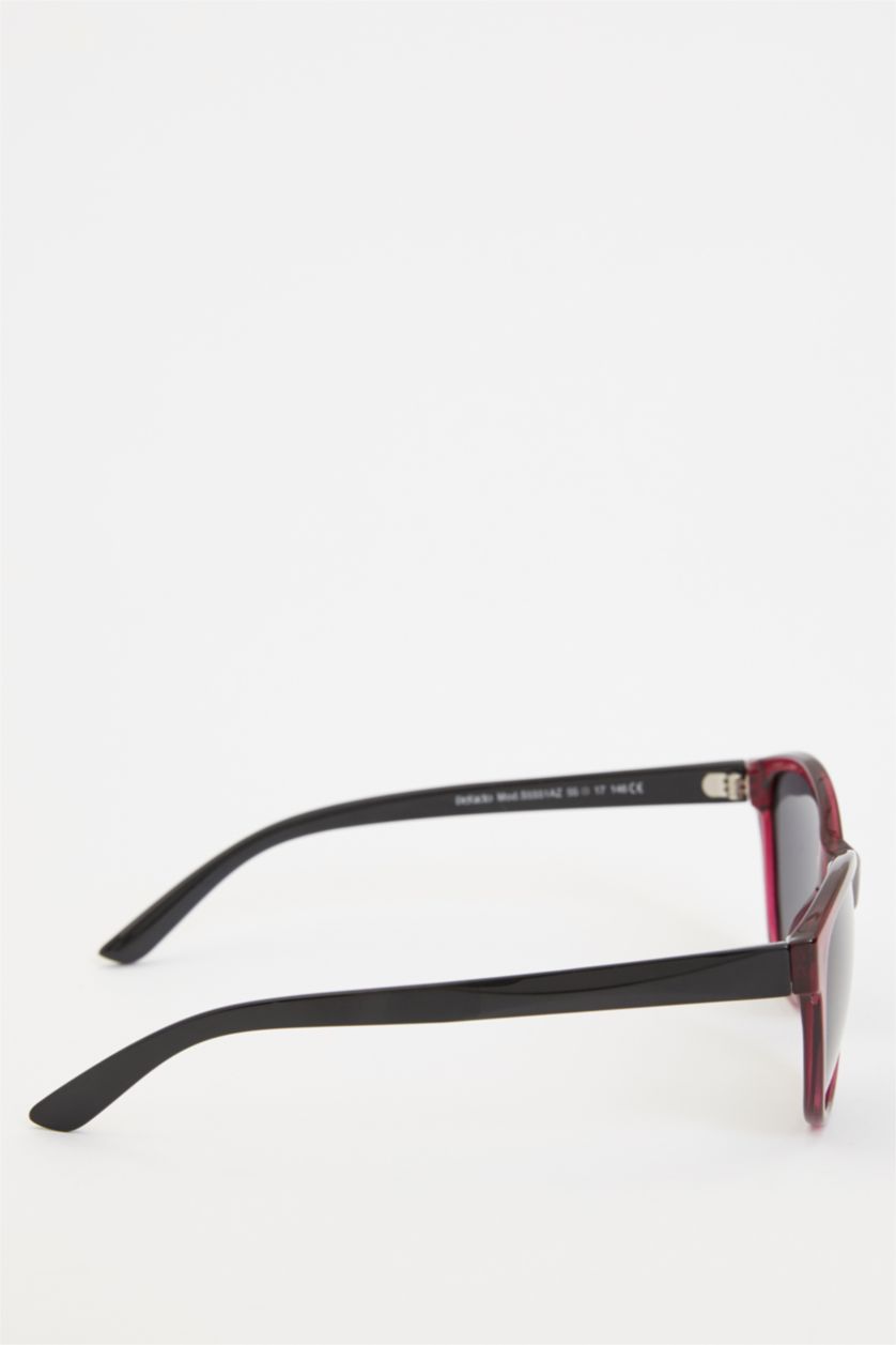 Kadın Kırmızı Çerçeveli Güneş Gözlüğü