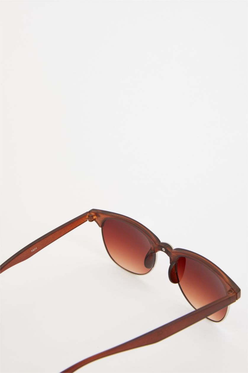 Kadın Açık Kahve Dikdörtgen Çerçeveli Güneş Gözlüğü