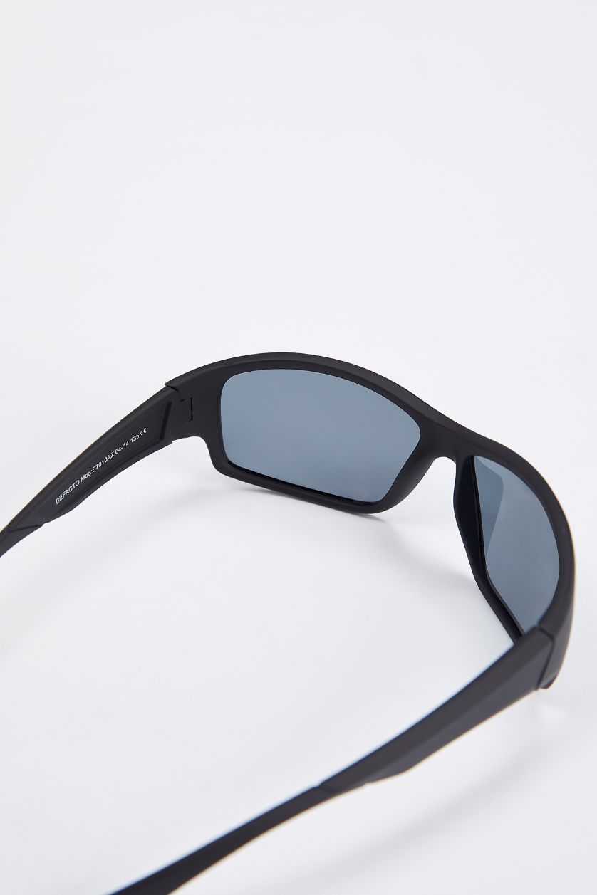 WOMAN Black Sunglasses