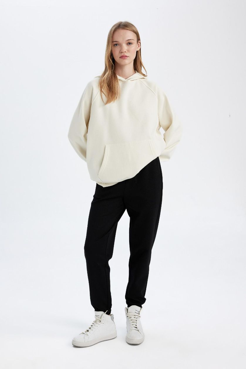 Kadın Siyah Regular Fit Jogger Eşofman Altı Beli Paçası Lastikli Cepli Uzun Boy