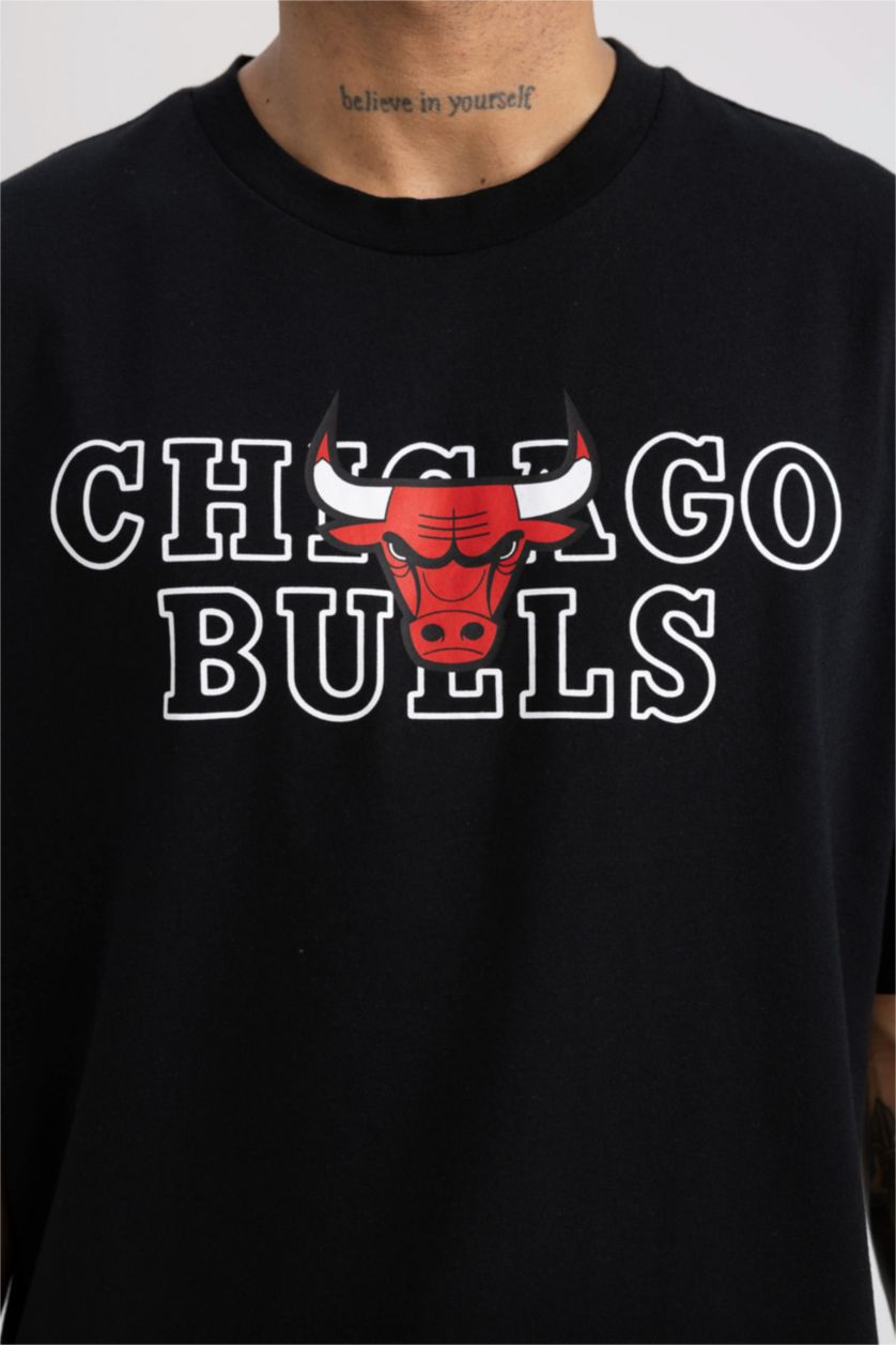HOMME Noir T-Shirt Oversize Imprimé Manches Courtes Col Rond de NBA Chicago Bulls DefactoFit